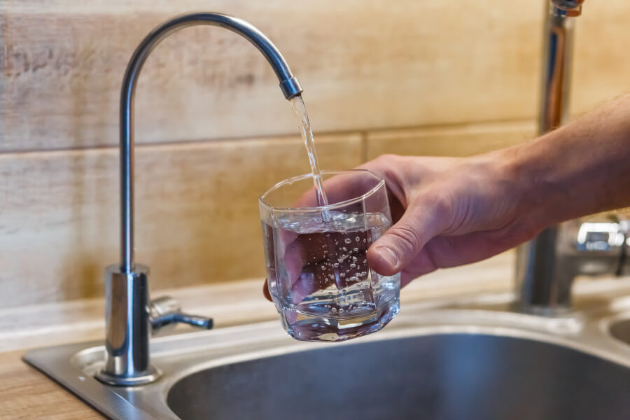 ARESEP detecta irregularidades en venta de agua