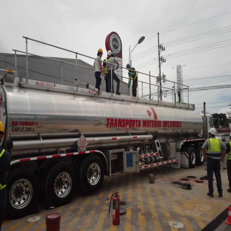 ARESEP inicia plan piloto para fiscalizar el transporte de combustibles y Peddler